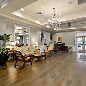 https://hampton-inn-suites-savannah-historic-district.top-hotels-in-savannah.com